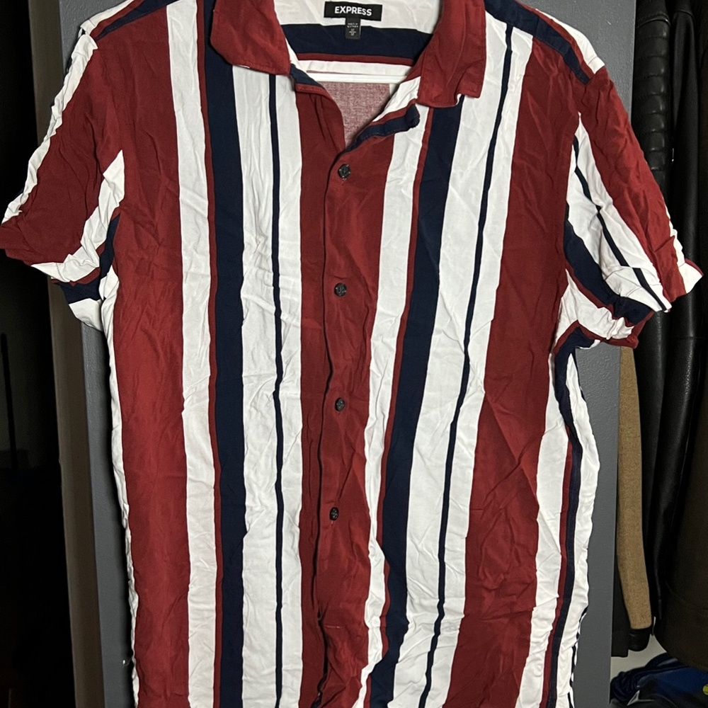Express Striped Short Sleeve Shirt